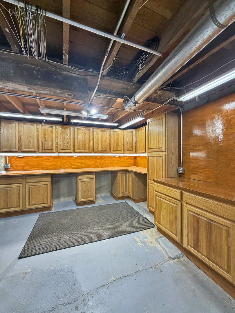 2472 West Red Oak Road Freeport, IL 61032 - Photo 39 of 46