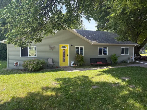 $110,000 | 226 14th Street, Rapids City, IL 61275