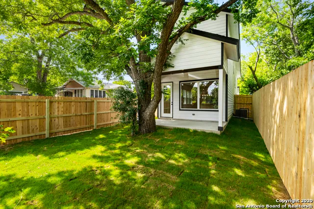 $2,100 | 214 Connelly Street, Unit 2, San Antonio, TX 78203