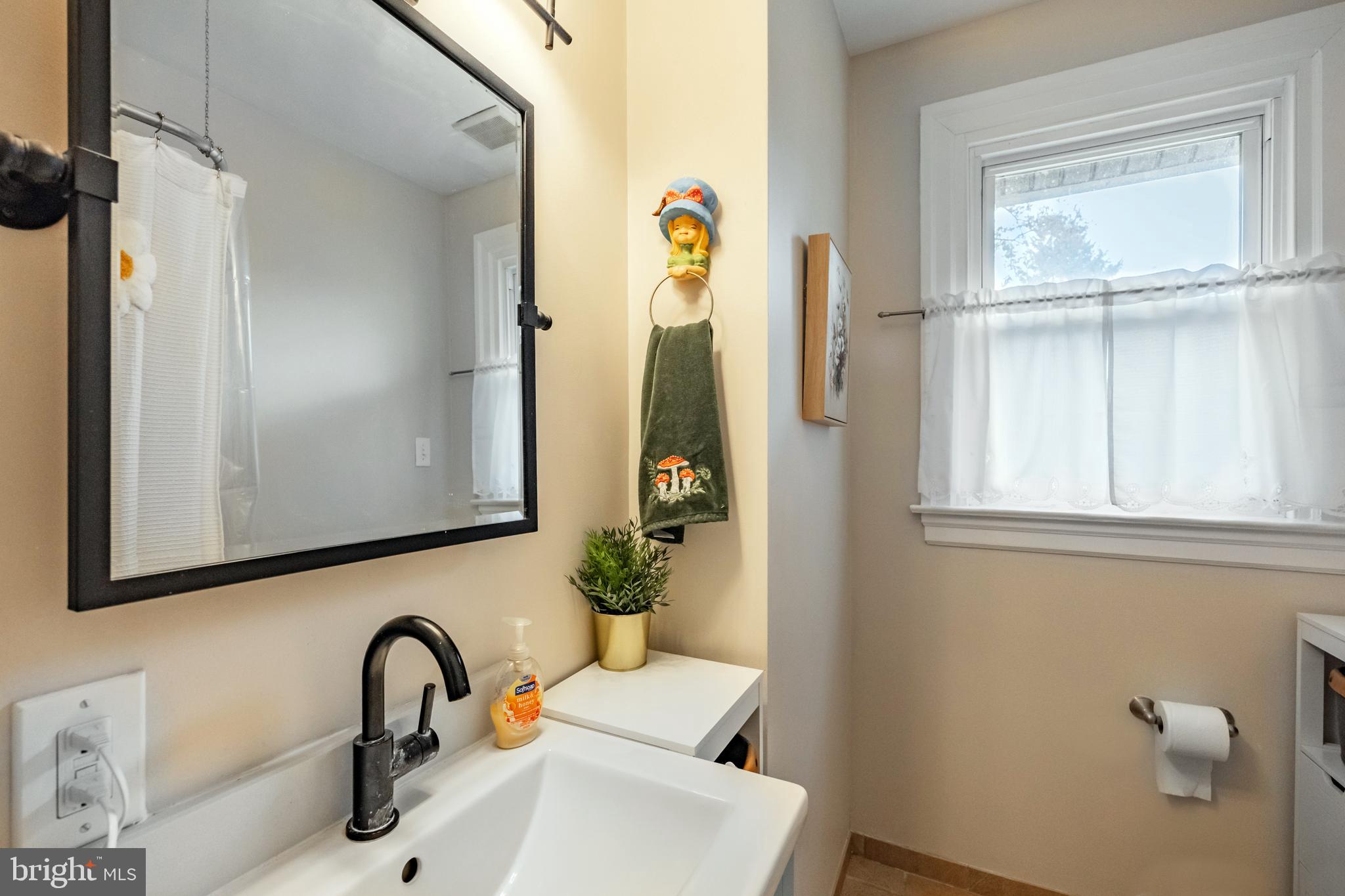 137 Strathmore Road Havertown, PA 19083 - Photo 31 of 47