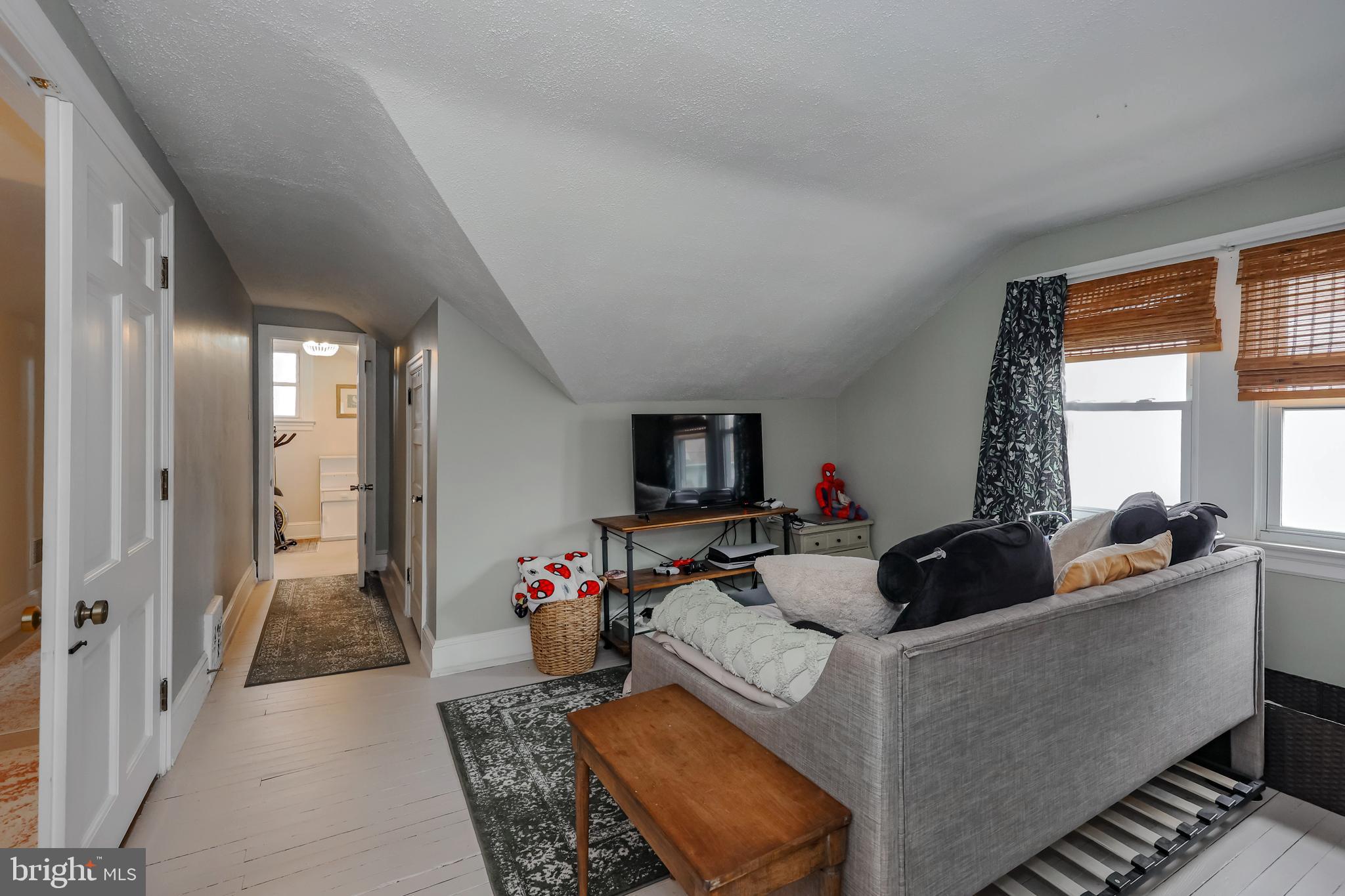 137 Strathmore Road Havertown, PA 19083 - Photo 34 of 47 Bedroom 3 - 2nd floor