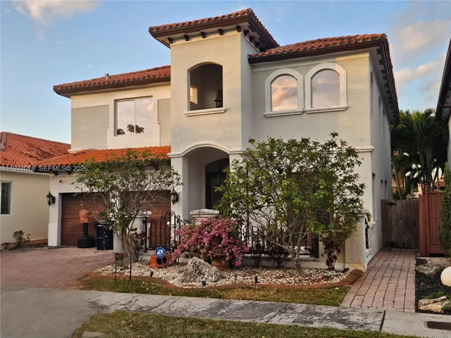 $5,250 | 15387 Southwest 21 Lane, Unit 1, Miami, FL 33185