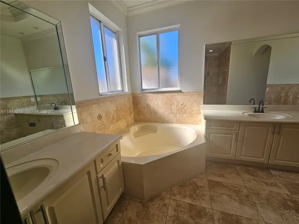 a view of an entryway with front door