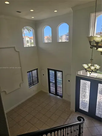 $5,250 | 15387 Southwest 21 Lane, Unit 1, Miami, FL 33185