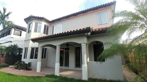 $5,250 | 15387 Southwest 21 Lane, Unit 1, Miami, FL 33185