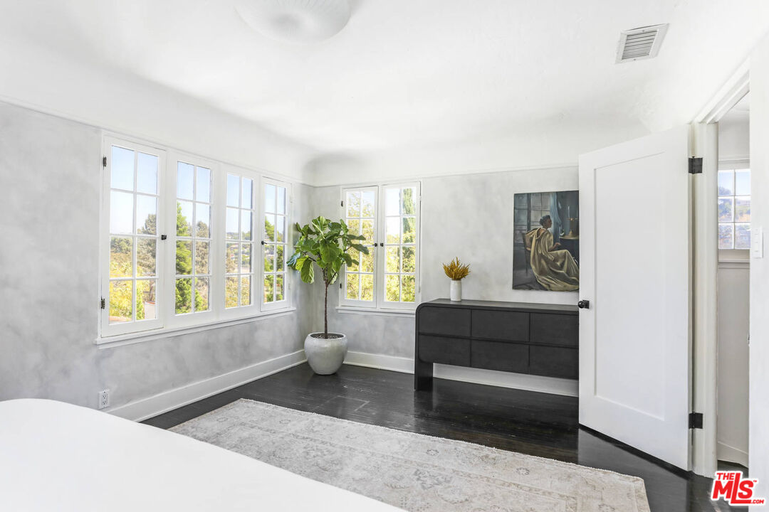 3003 Fall Avenue Los Angeles, CA 90026 - Photo 29 of 45 a living room with furniture and a window