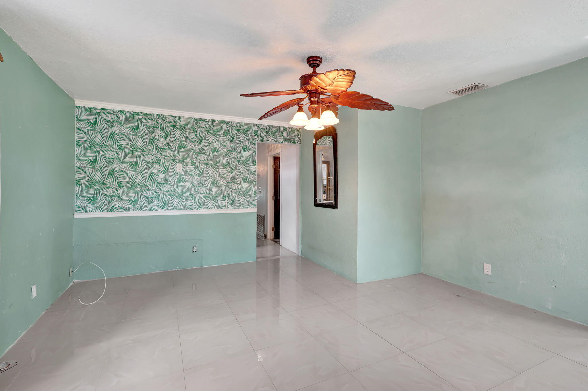 114 West 18th Street Riviera Beach, FL 33404 - Photo 26 of 29 FAMILY ROOM