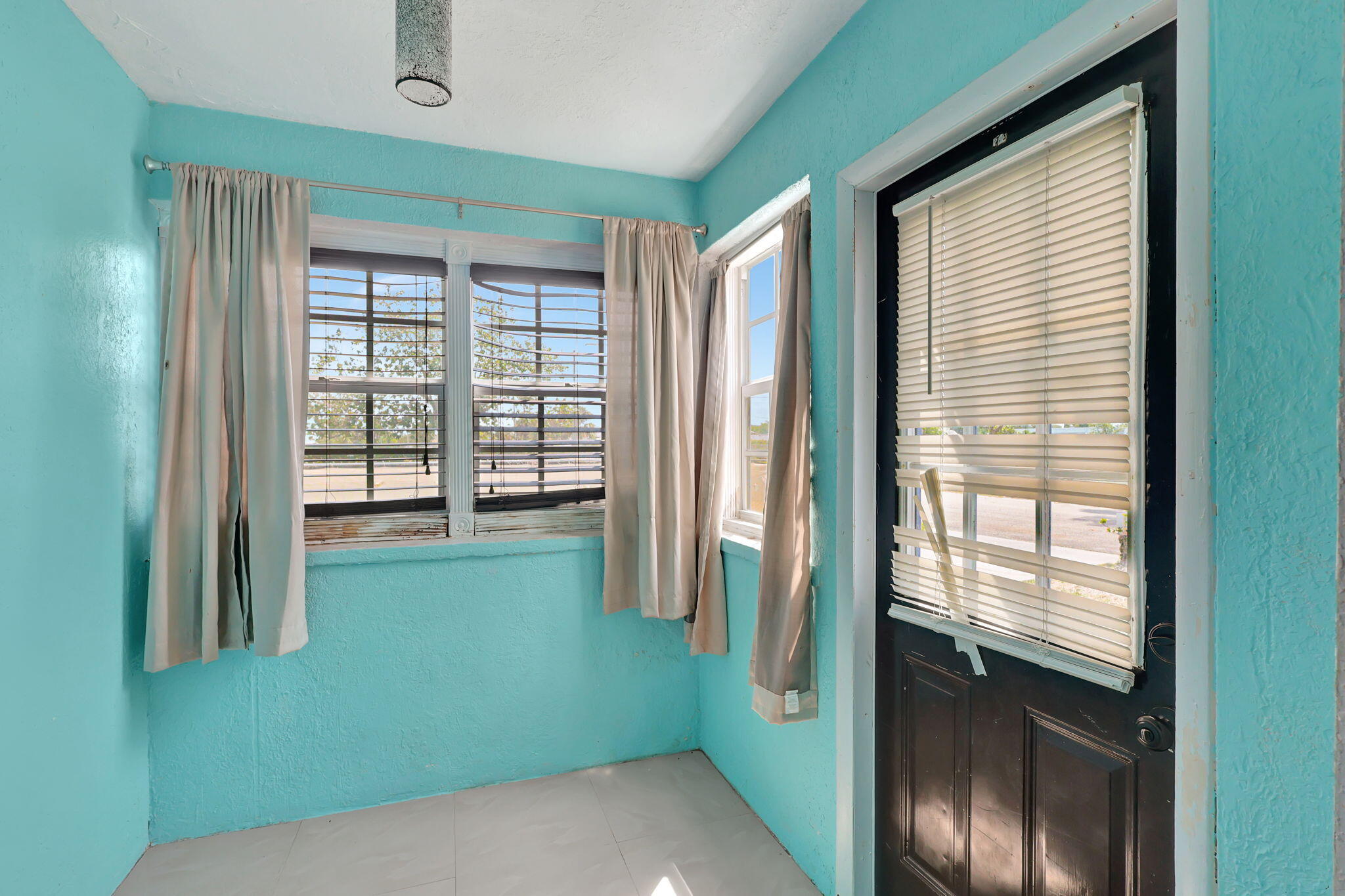 114 West 18th Street Riviera Beach, FL 33404 - Photo 28 of 29 8-web-or-mls-18thStreet_36