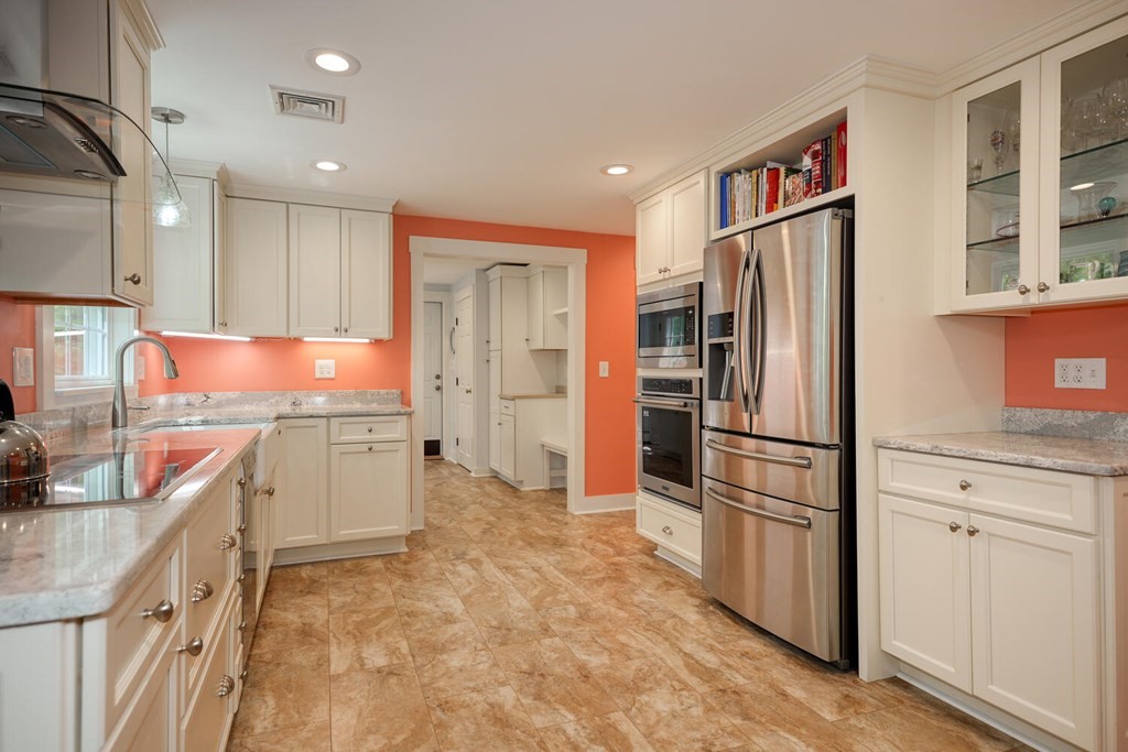 548 Great Road Littleton, MA 01460 - Photo 11 of 35 Gallery Image 11