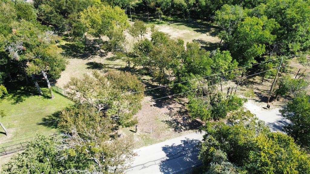 1325 Park Street Azle, TX 76020 - Photo 10 of 22 a view of a garden with plants