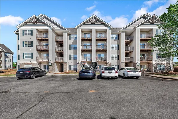 $179,900 | 726 Lookover Drive, Anderson, SC 29621