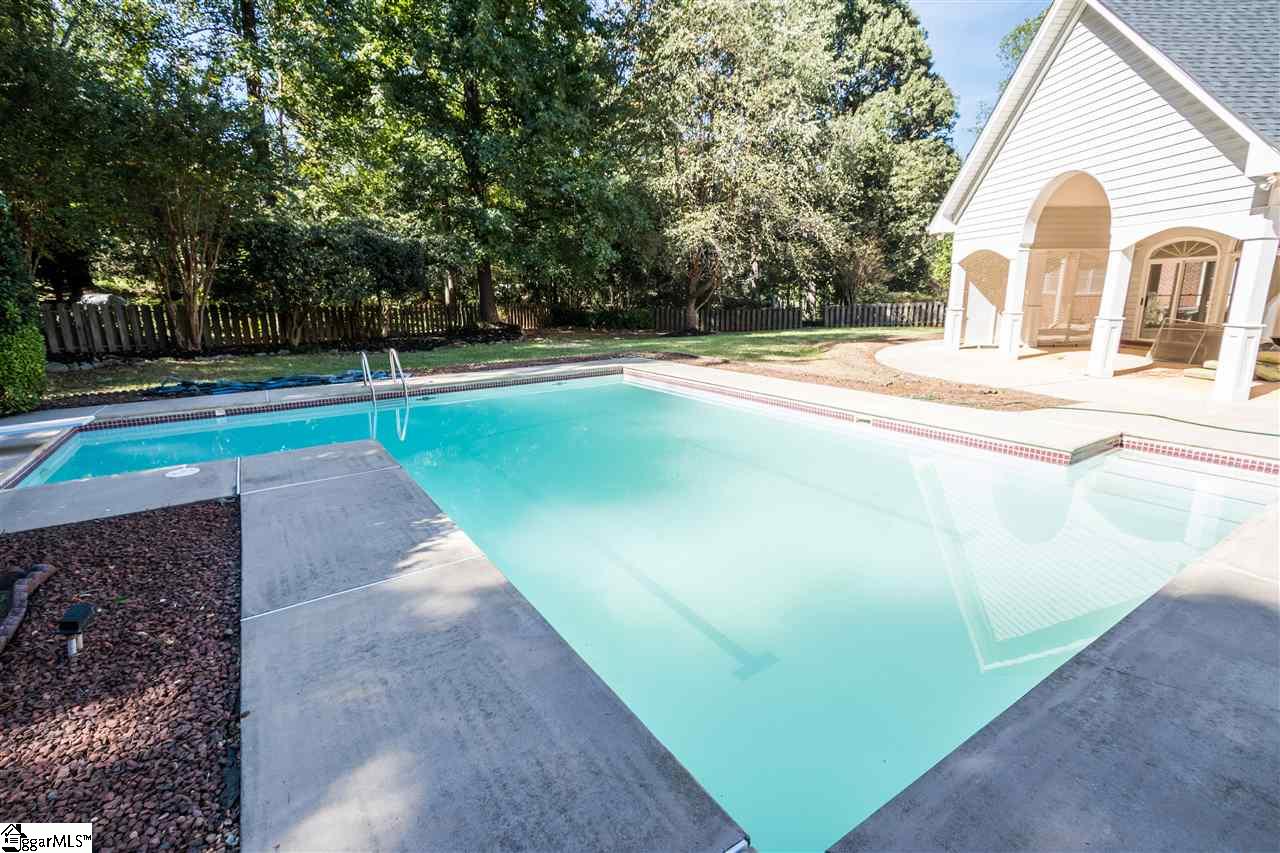 100 Radcliffe Way Simpsonville, SC 29681 - Photo 3 of 35 Gallery Image 3