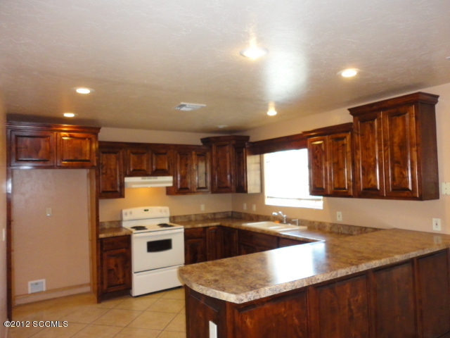 73 Círculo Cortez Rio Rico, AZ 85648 - Photo 2 of 12