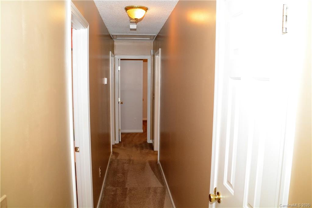 5331 Ruth Drive Charlotte, NC 28215 - Photo 15 of 29 Gallery Image 15