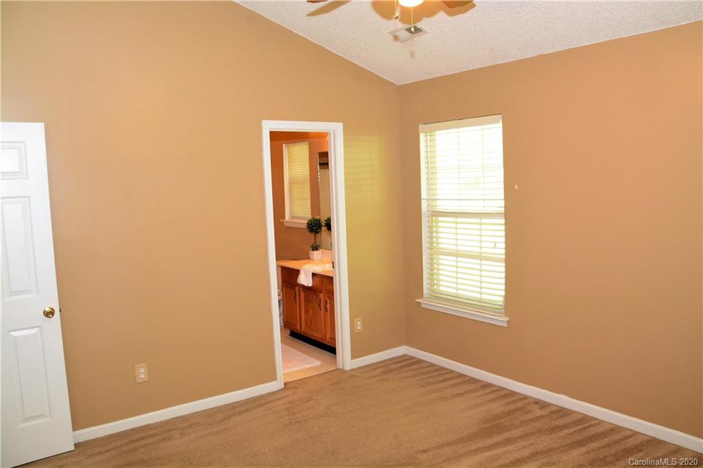 5331 Ruth Drive Charlotte, NC 28215 - Photo 20 of 29 Gallery Image 20