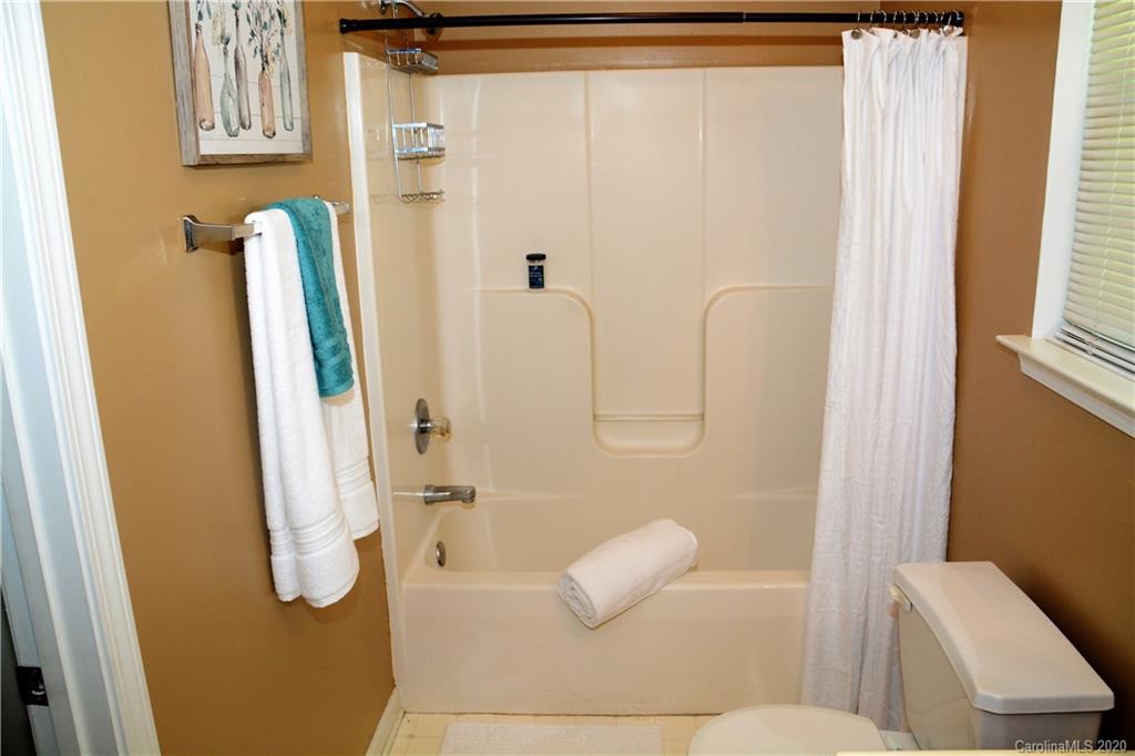 5331 Ruth Drive Charlotte, NC 28215 - Photo 24 of 29 Gallery Image 24
