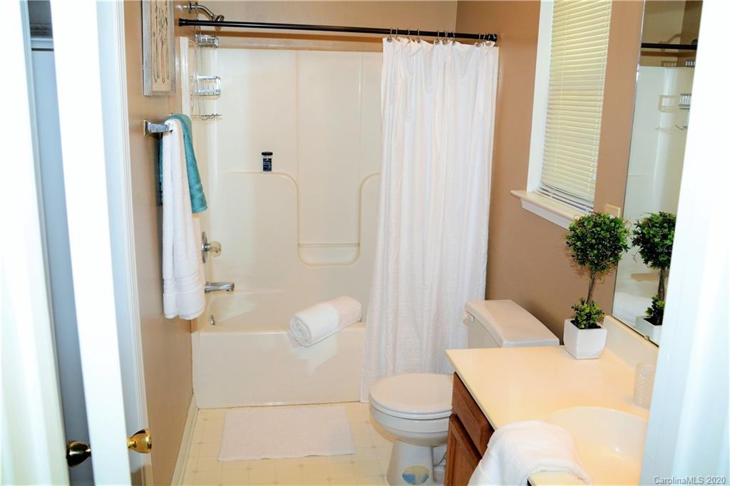 5331 Ruth Drive Charlotte, NC 28215 - Photo 26 of 29 Gallery Image 26