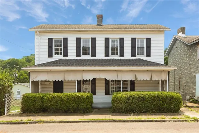 $194,000 | 322 East Barr Street, McDonald, PA 15057