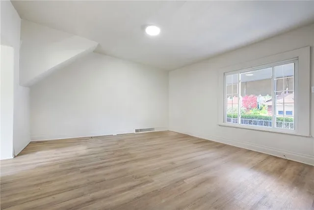 $194,000 | 322 East Barr Street, McDonald, PA 15057