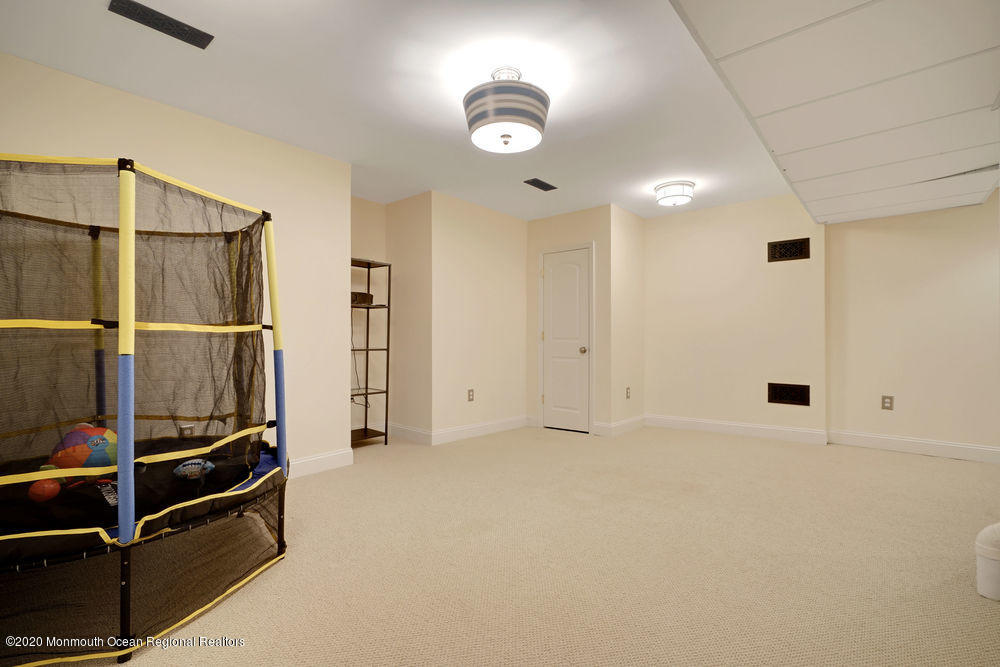 27 Southern Way Princeton, NJ 08540 - Photo 49 of 63 an empty room with fan