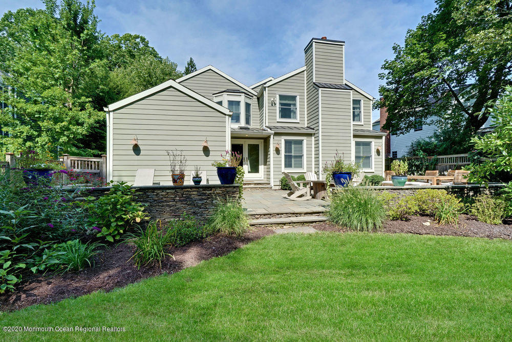 27 Southern Way Princeton, NJ 08540 - Photo 51 of 63 a front view of house with yard and green space