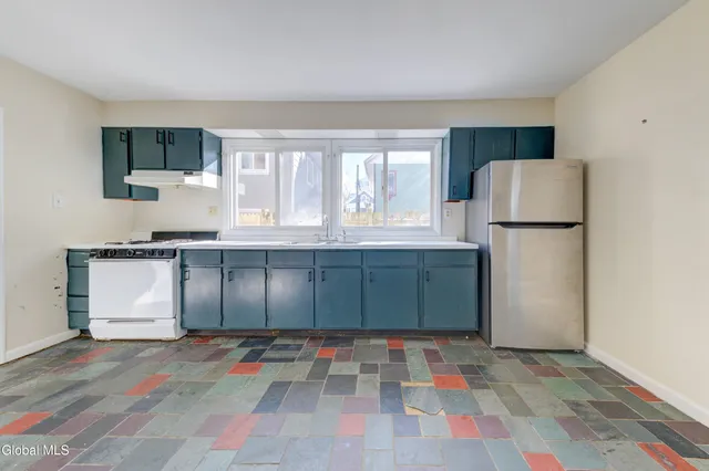 $210,000 | 452 Hudson Avenue, Albany, NY 12203