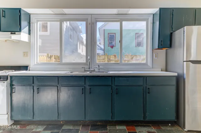 $210,000 | 452 Hudson Avenue, Albany, NY 12203