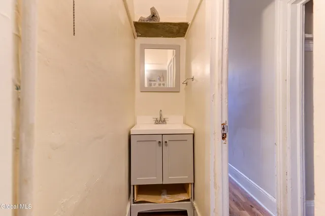 $239,999 | 452 Hudson Avenue, Albany, NY 12203