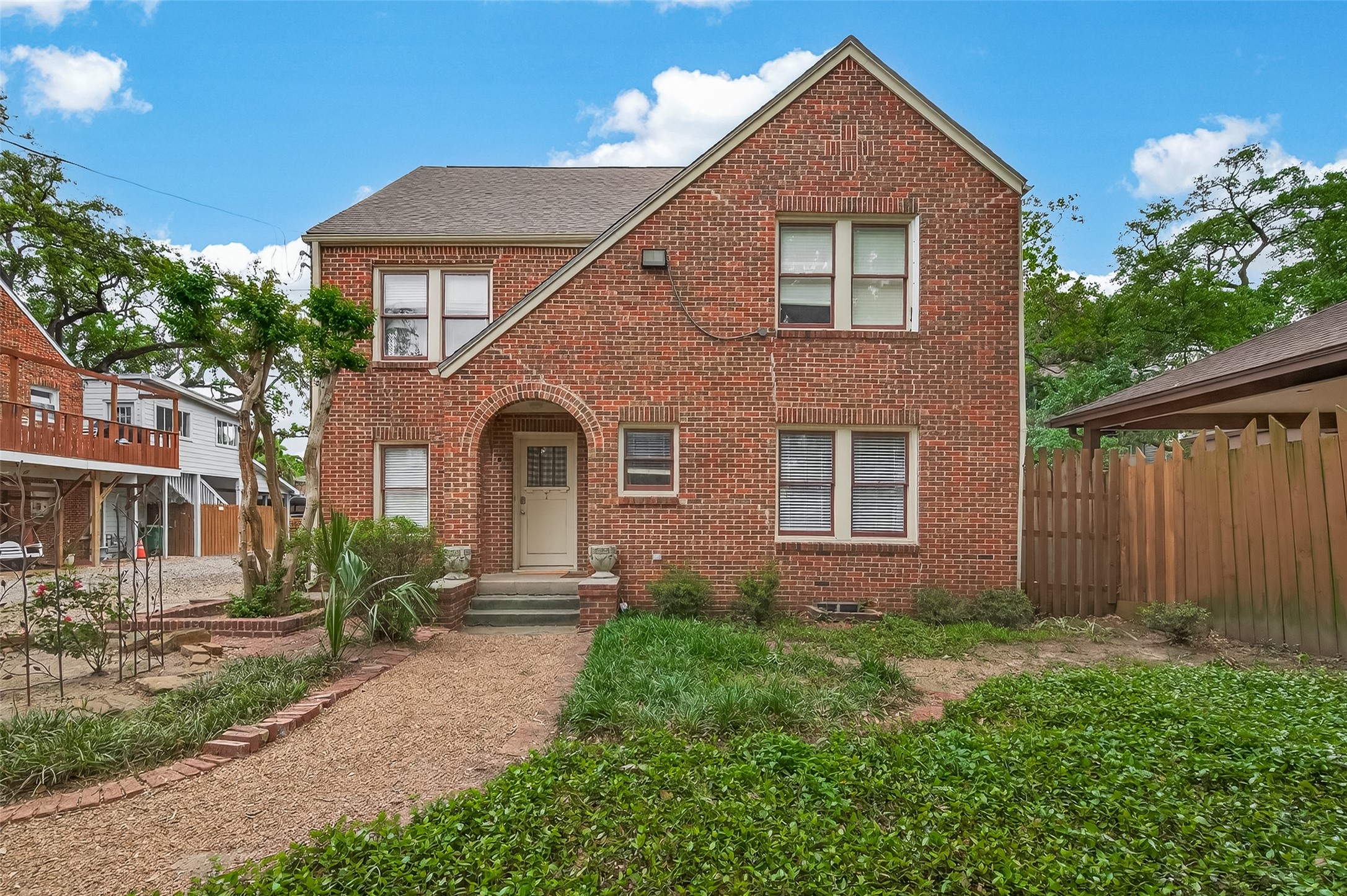 1807 Crocker Street, Unit A Houston, TX 77006 - Photo 4 of 37 This is a gated community with just 2 brick duplexes -- a total of just 4 units here. Lawn is taken care of by the owner.