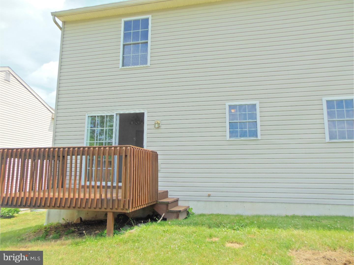 378 Oneida Drive Sinking Spring, PA 19608 - Photo 4 of 12 Gallery Image 4