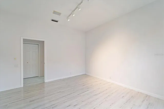 $1,050,000 | 6585 Waters Edge Way, Lakewood Ranch, FL 34202