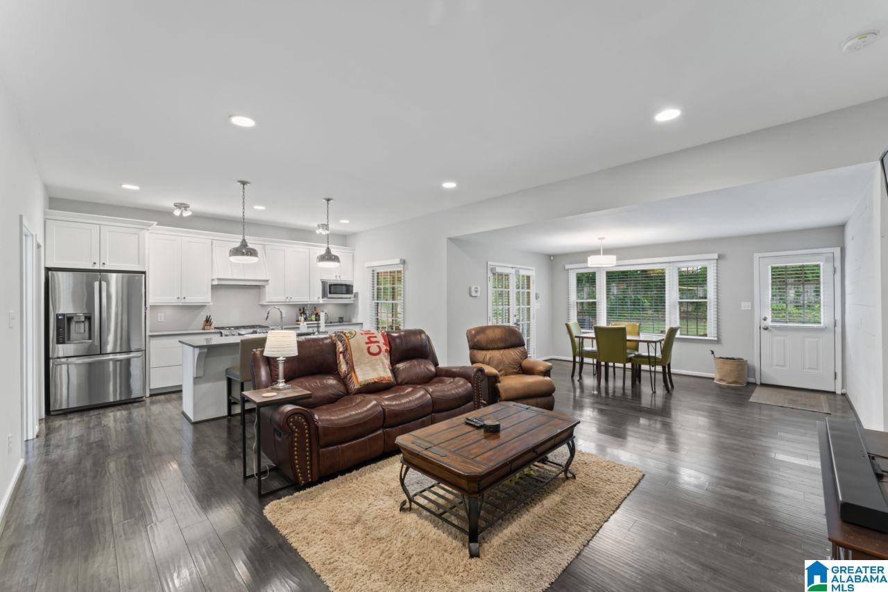 1388 Al Seier Road Birmingham, AL 35226 - Photo 10 of 39