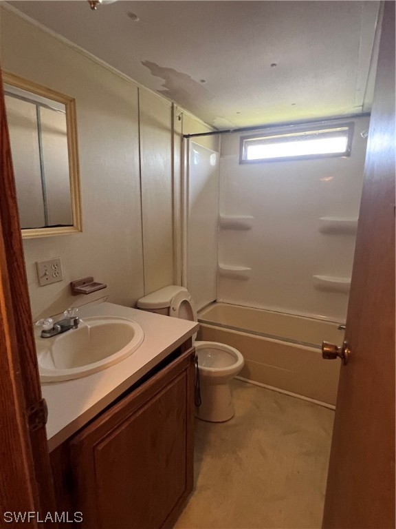 853 Reddish Circle Clewiston, FL 33440 - Photo 13 of 17 a bathroom with a sink a toilet and shower