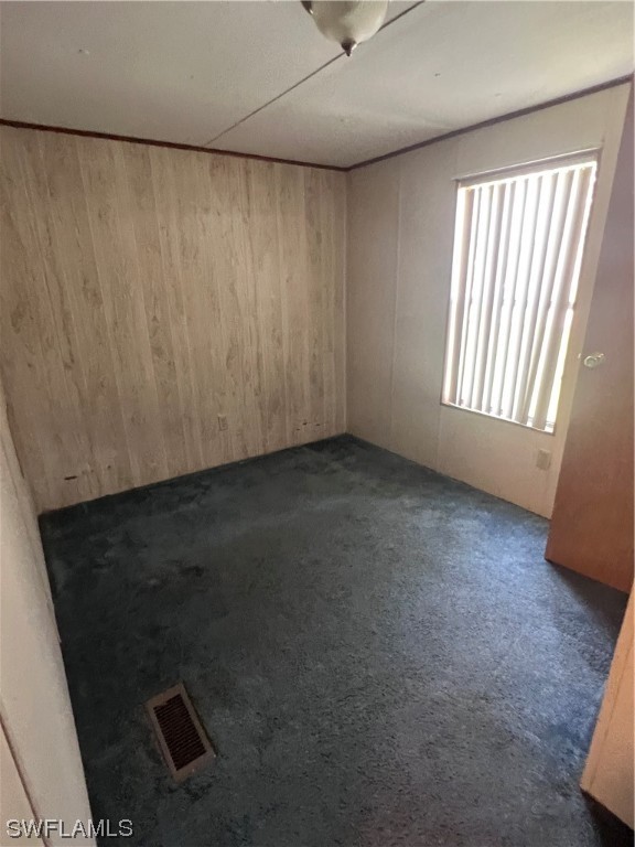 853 Reddish Circle Clewiston, FL 33440 - Photo 14 of 17 an empty room with windows