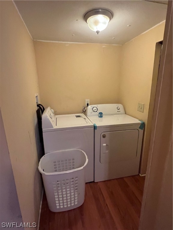 853 Reddish Circle Clewiston, FL 33440 - Photo 16 of 17 a utility room with dryer and washer