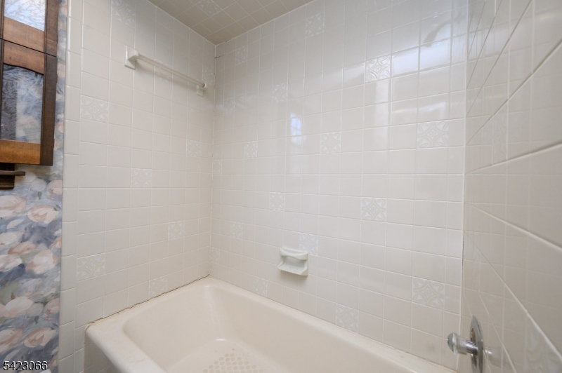 105 Morning Glory Road Warren, NJ 07059 - Photo 26 of 46