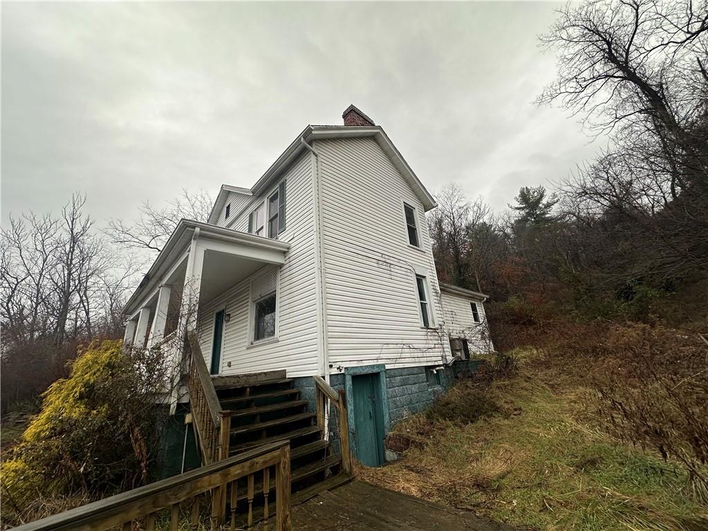 348 3rd Street Webster, PA 15087 - Photo 4 of 17