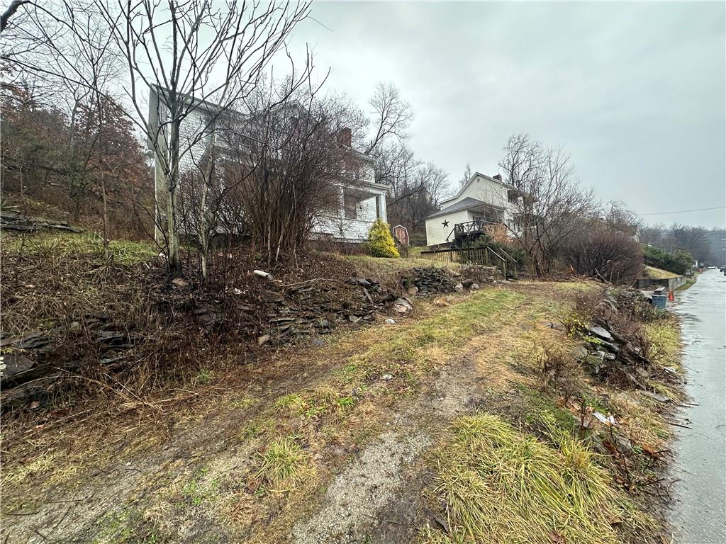 348 3rd Street Webster, PA 15087 - Photo 5 of 17