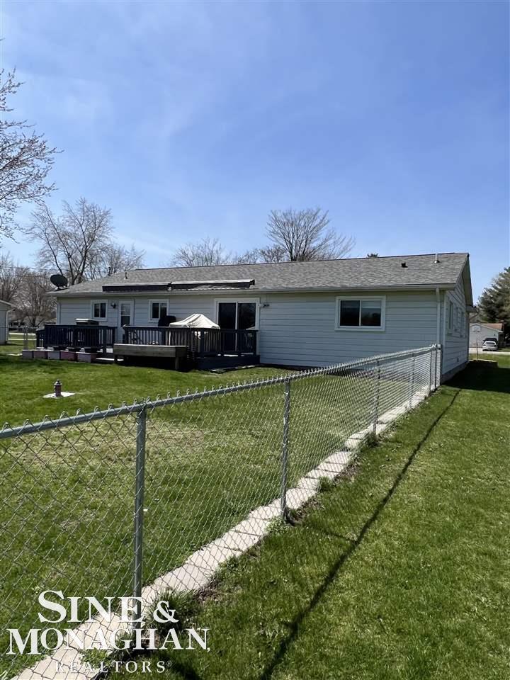 3200 Range Port Huron, MI 48060 - Photo 42 of 48 50073072-41.JPG