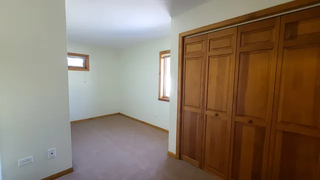 $595,000 | 43W951 Fox Hill Court, St. Charles, IL 60175