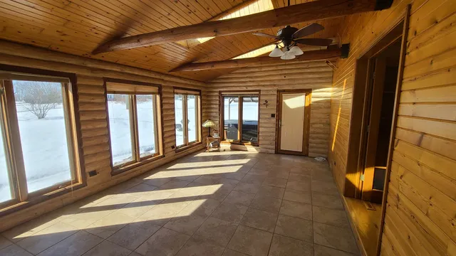 $595,000 | 43W951 Fox Hill Court, St. Charles, IL 60175