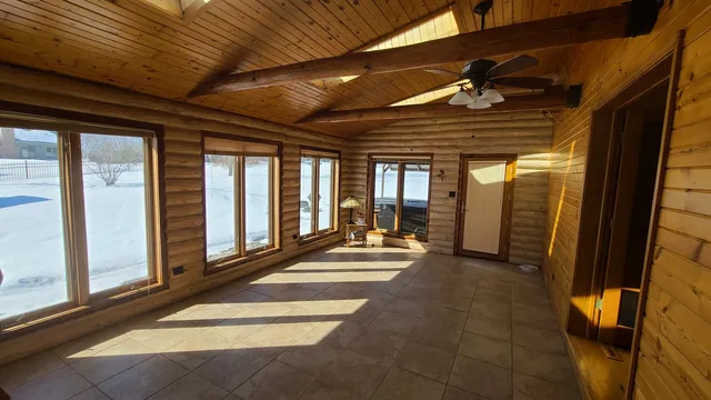 $595,000 | 43W951 Fox Hill Court, St. Charles, IL 60175