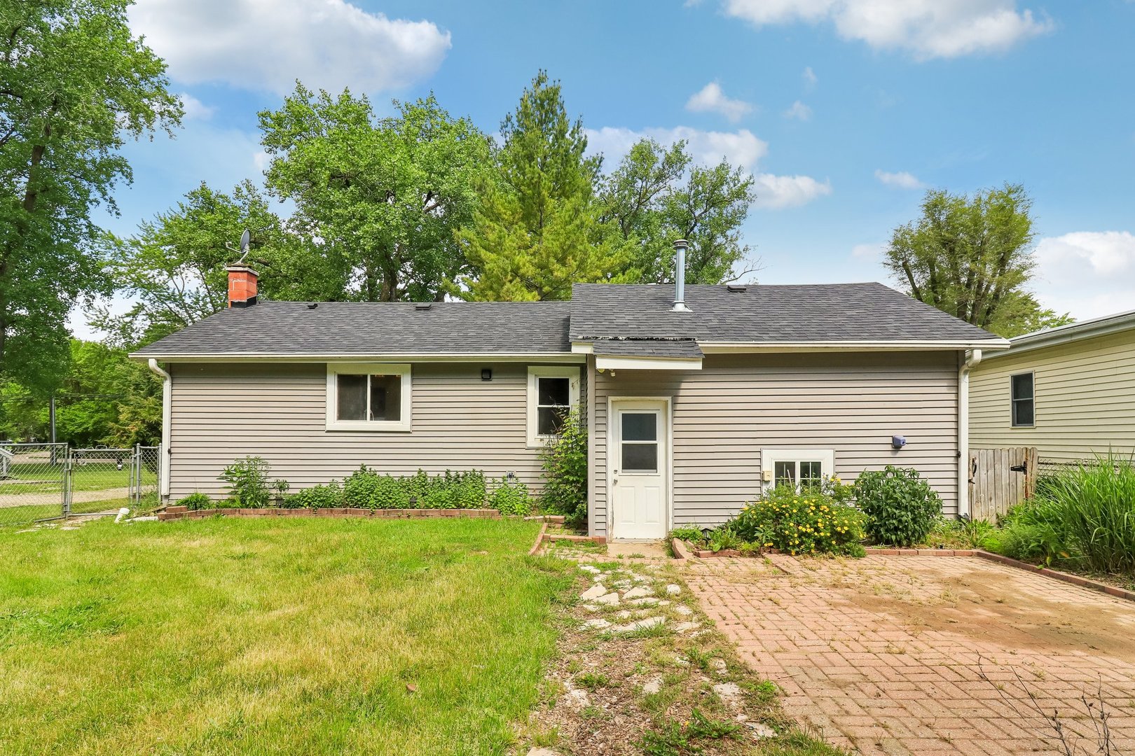 79 Eagle Point Road Fox Lake, IL 60020 - Photo 24 of 34 Gallery Image 24