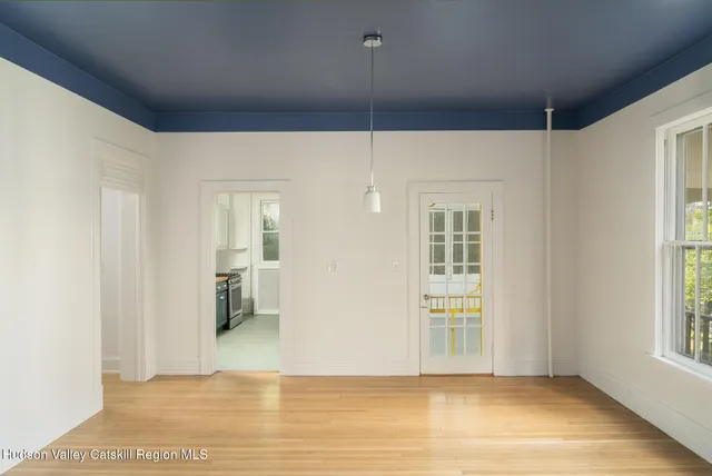 $2,200 | 267 Main Street, Unit 2, Catskill, NY 12414