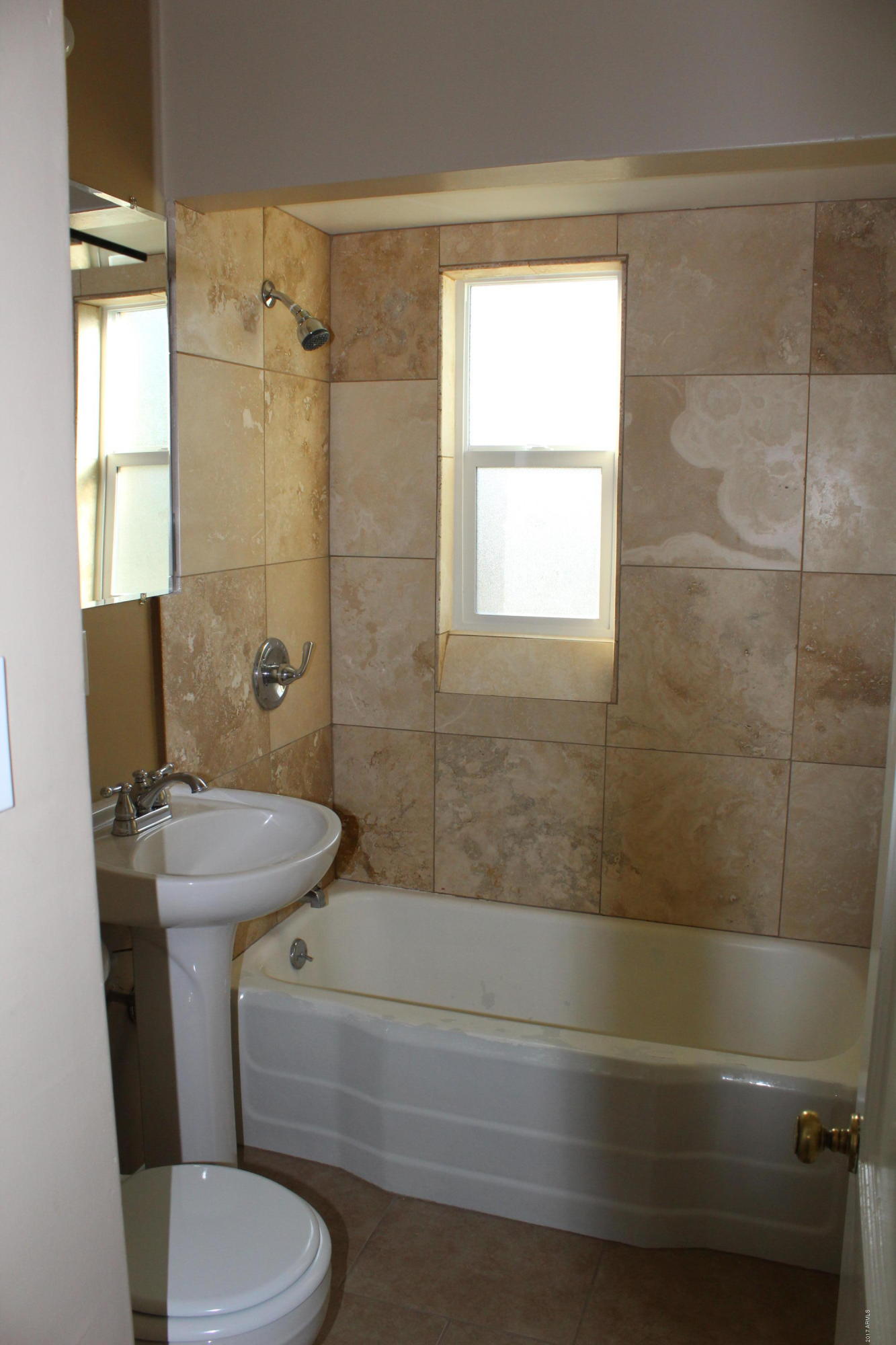 2225 East Osborn Road Phoenix, AZ 85016 - Photo 14 of 22 Hall Bathroom