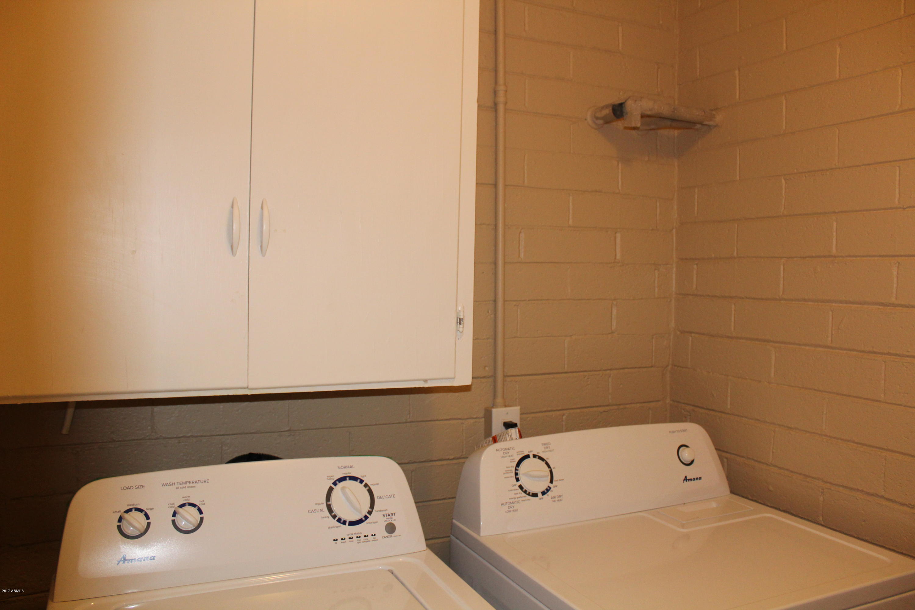 2225 East Osborn Road Phoenix, AZ 85016 - Photo 4 of 22 Laundry Room