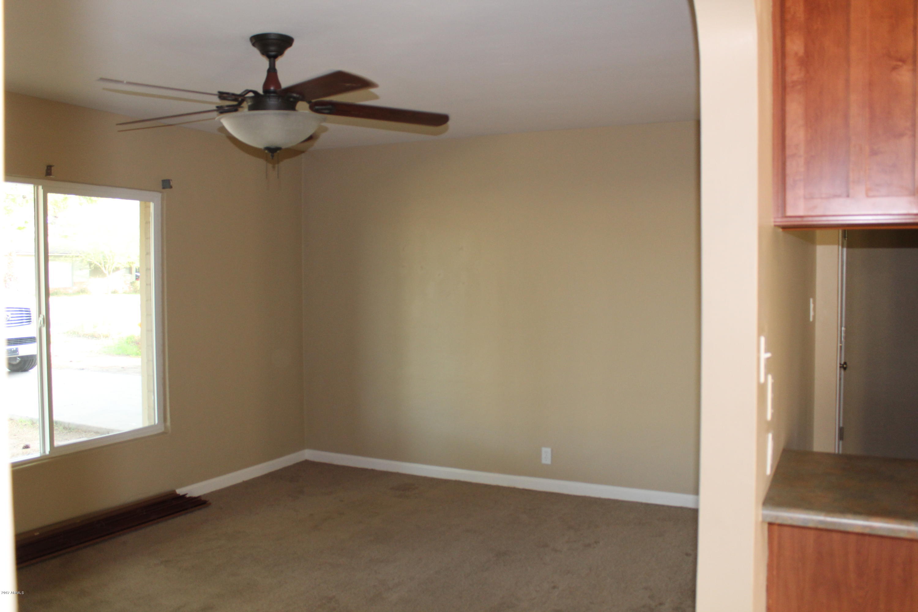 2225 East Osborn Road Phoenix, AZ 85016 - Photo 10 of 22 Greatroom