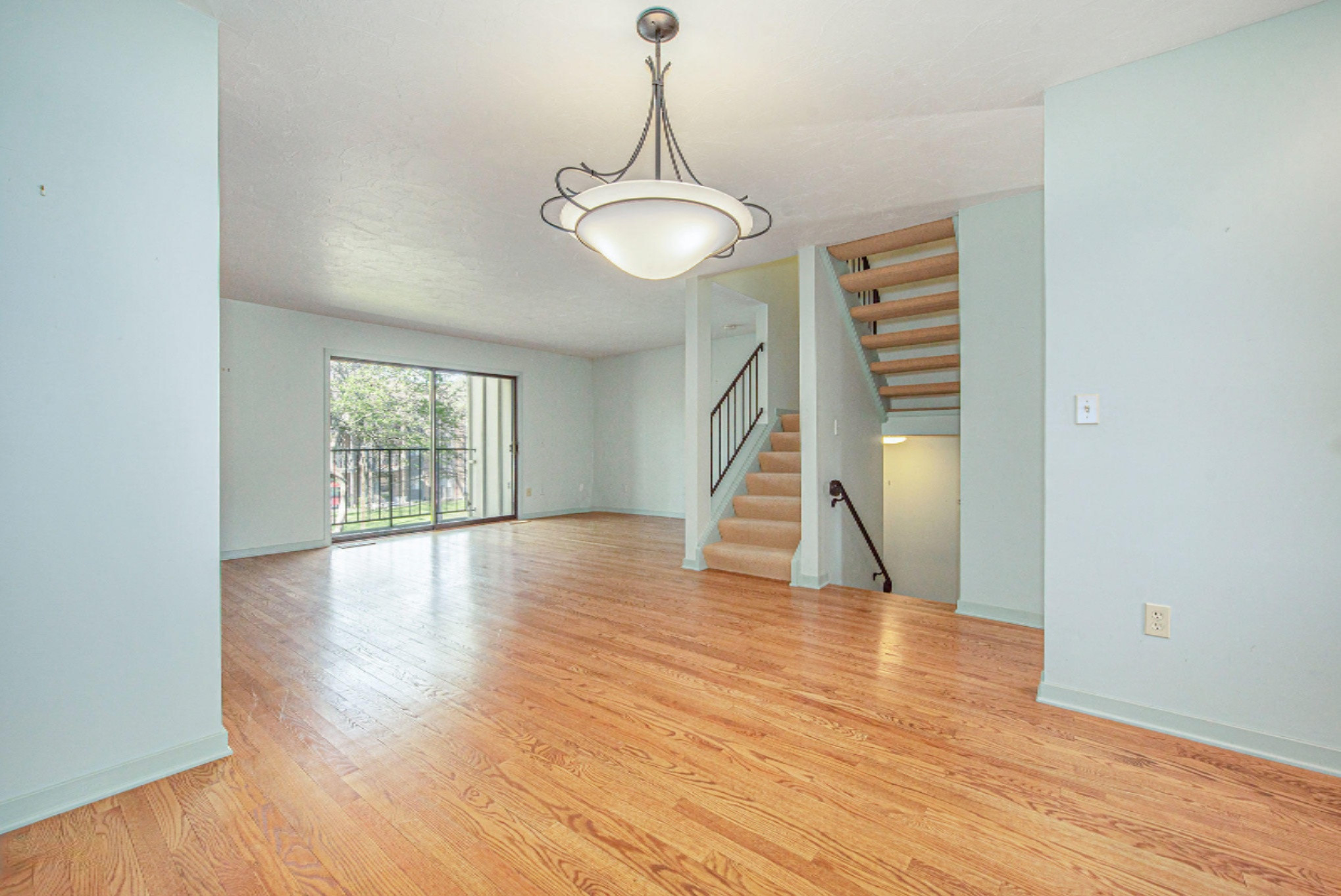3758 Cedaridge Road, Unit 3 Kalamazoo, MI 49008 - Photo 8 of 21 Cedaridge-Rd_15