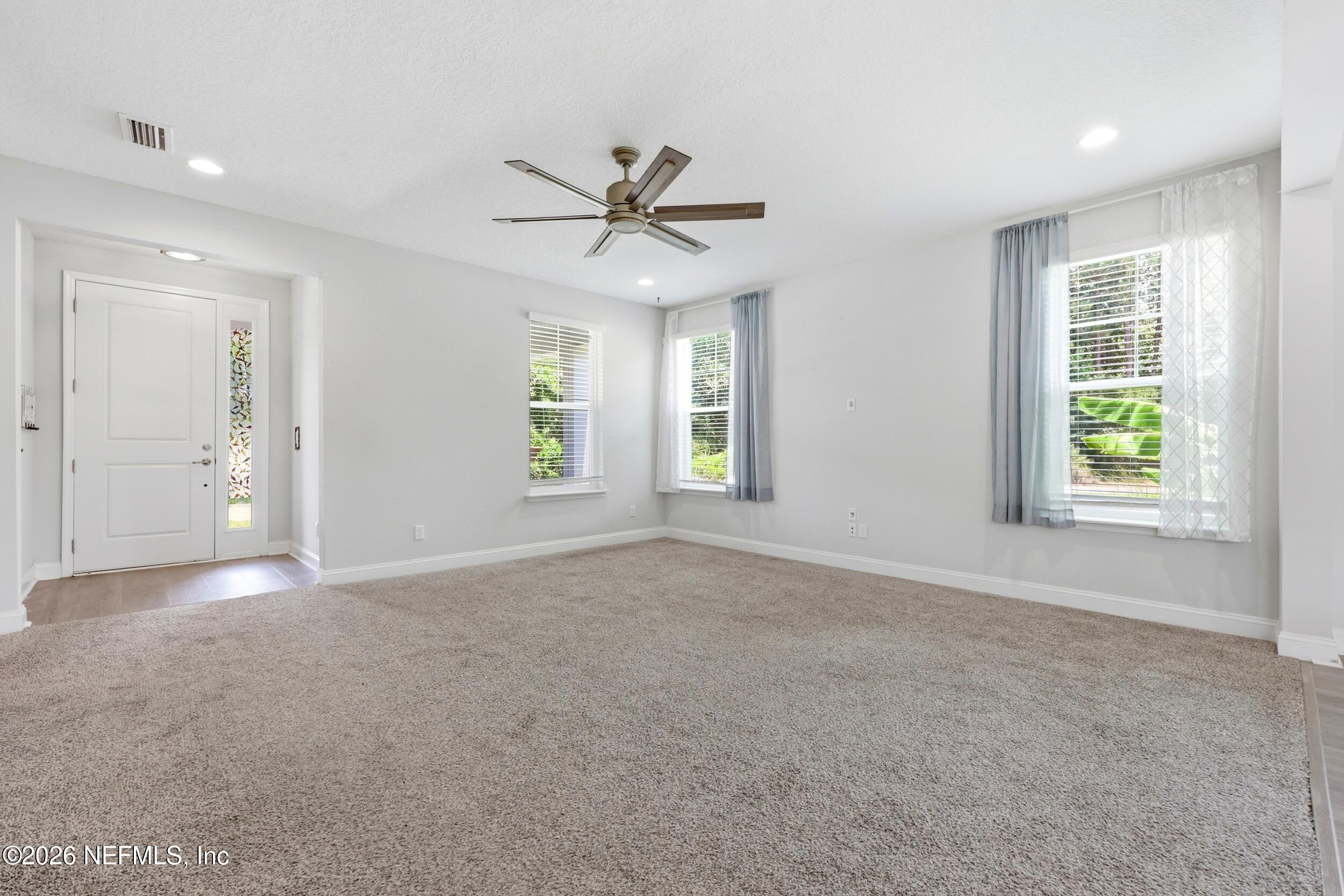 13 Verdure Street St. Johns, FL 32259 - Photo 8 of 74 Living Room