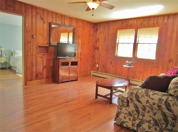 13 Carling Road Framingham, MA 01701 - Photo 11 of 21 Gallery Image 11